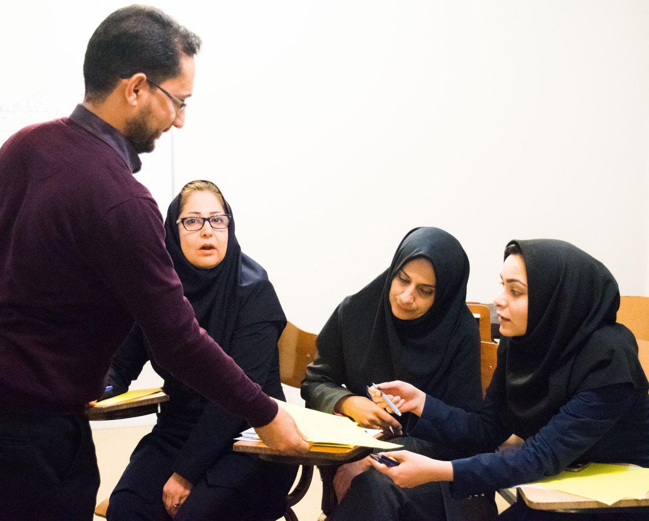 تسهیلگری مربی در کارگاه آینده پژوهی